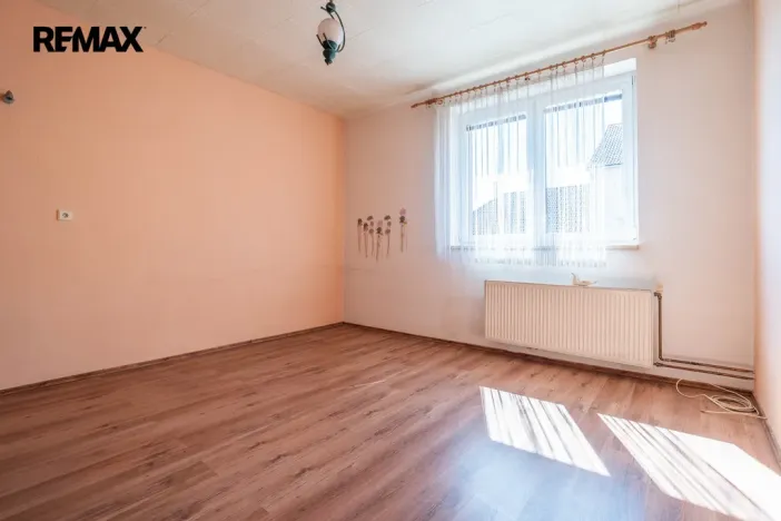 Prodej rodinného domu, Třebíč - Stařečka, Sucheniova, 200 m2