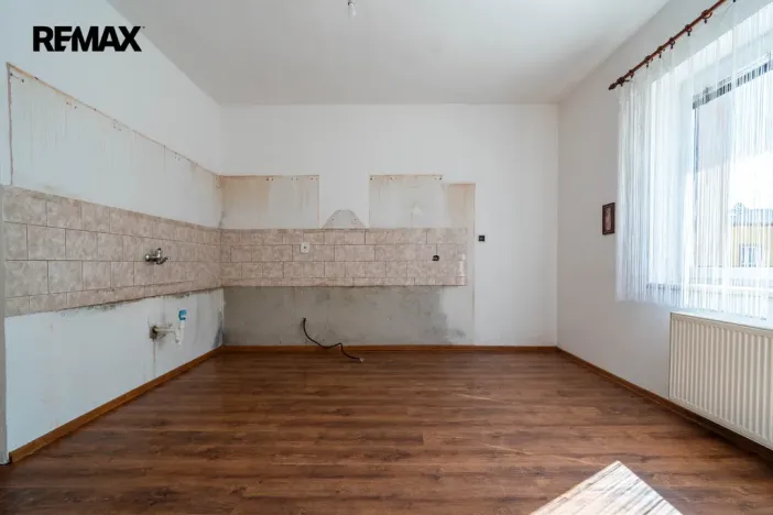 Prodej rodinného domu, Třebíč - Stařečka, Sucheniova, 200 m2