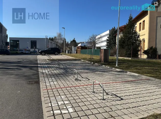 Pronájem garážového stání, Kutná Hora, Za Lidkou, 15 m2