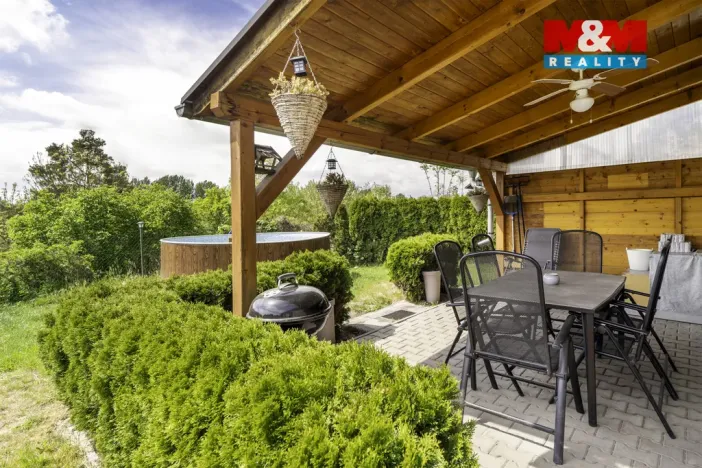 Prodej rodinného domu, Uhersko, 120 m2