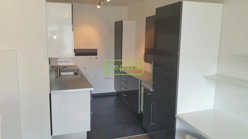 Pronájem bytu 2+kk, Praha, Veronské nám., 42 m2