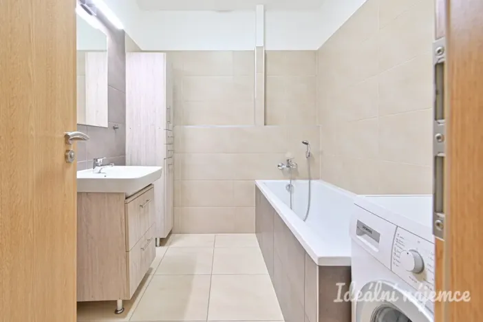 Pronájem bytu 2+kk, Brno, Langrova, 64 m2