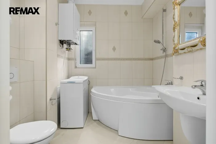 Prodej bytu 2+kk, Karlovy Vary, Ondřejská, 97 m2