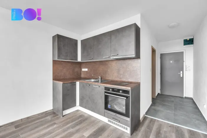 Pronájem bytu 2+kk, Chrudim, Na Větrníku, 43 m2