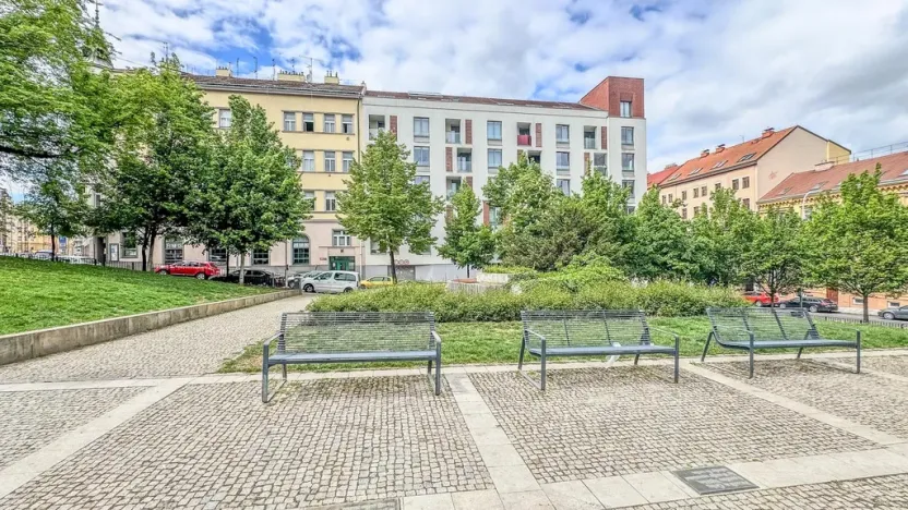 Pronájem bytu 1+kk, Praha - Žižkov, Havlíčkovo náměstí, 29 m2