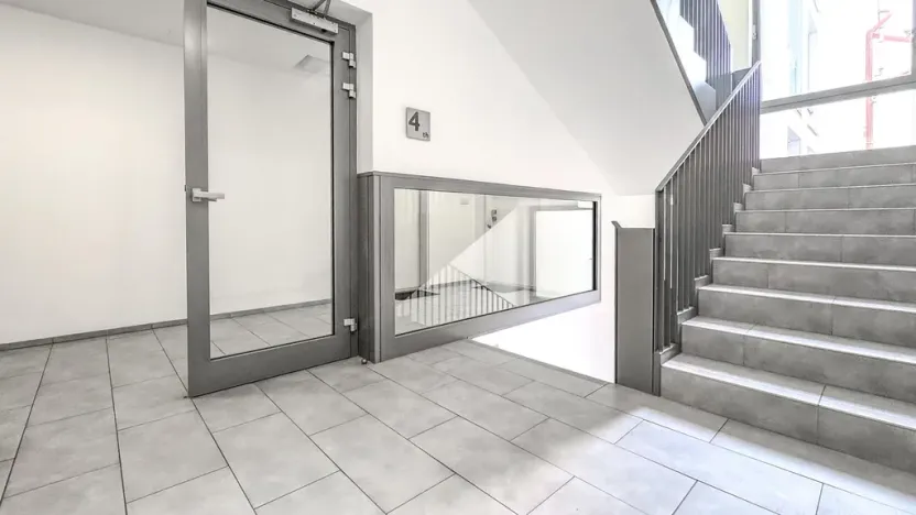 Pronájem bytu 1+kk, Praha - Žižkov, Havlíčkovo náměstí, 29 m2
