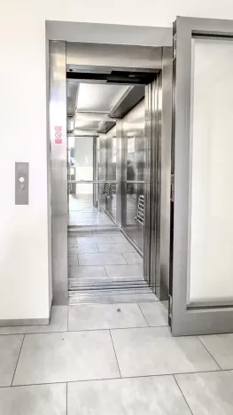 Pronájem bytu 1+kk, Praha - Žižkov, Havlíčkovo náměstí, 29 m2