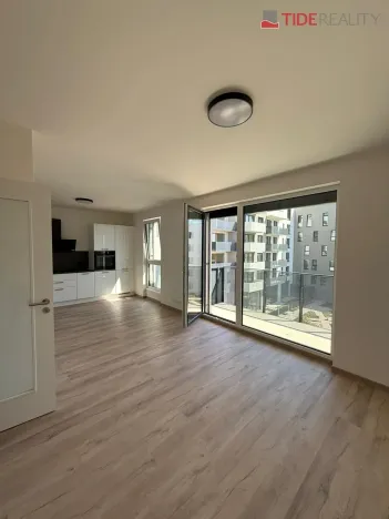 Pronájem bytu 1+kk, Praha, Kolmanova, 40 m2