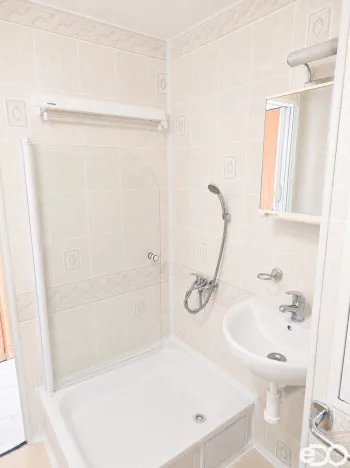Pronájem bytu 2+kk, Praha, Rabyňská, 39 m2