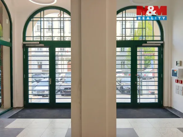 Prodej obchodního prostoru, Opava - Město, Masarykova třída, 100 m2