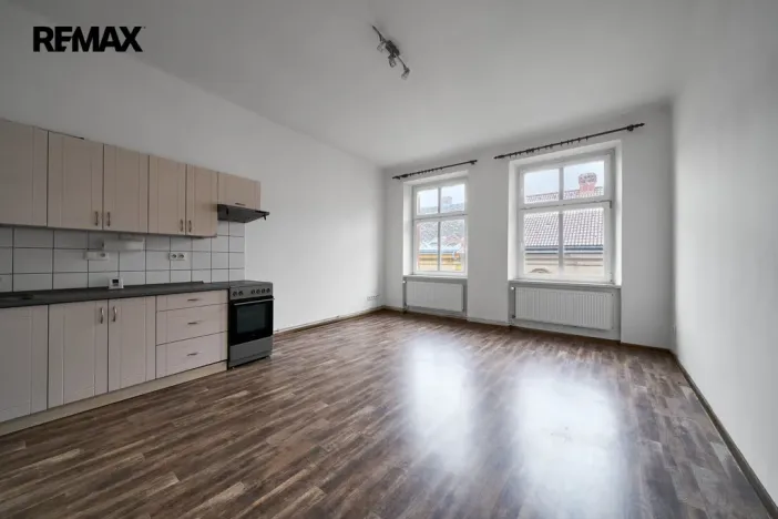 Pronájem bytu 2+kk, Hronov, T. G. Masaryka, 52 m2