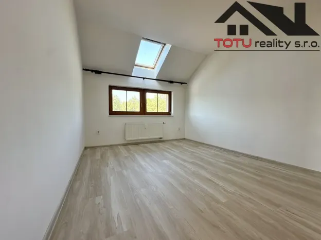 Pronájem bytu 3+kk, Náchod, U Zastávky, 70 m2