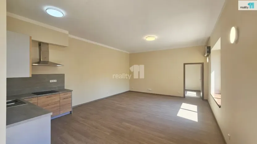 Pronájem bytu 2+kk, Kolín - Kolín IV, Školská, 59 m2
