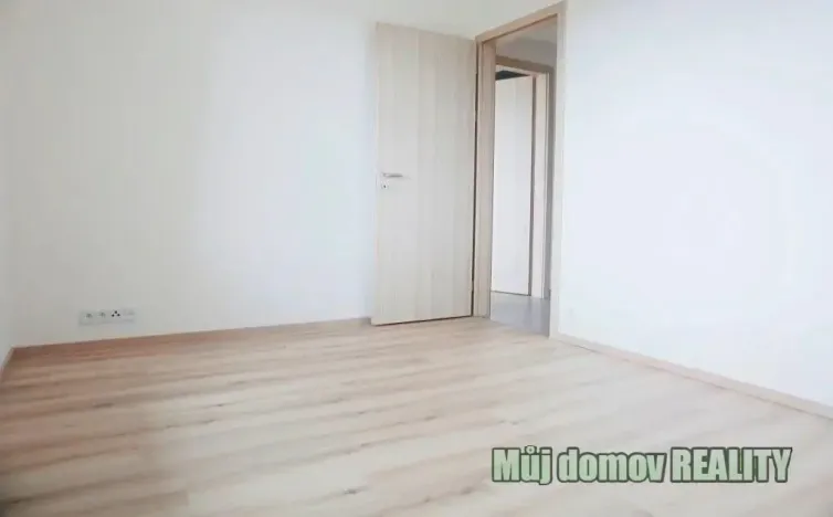 Pronájem bytu 2+kk, Praha - Kamýk, 45 m2
