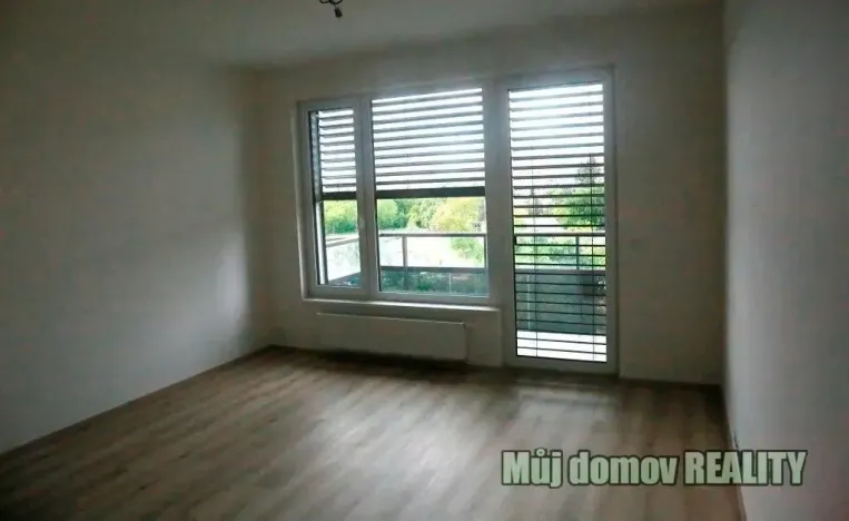 Pronájem bytu 2+kk, Praha - Kamýk, 45 m2