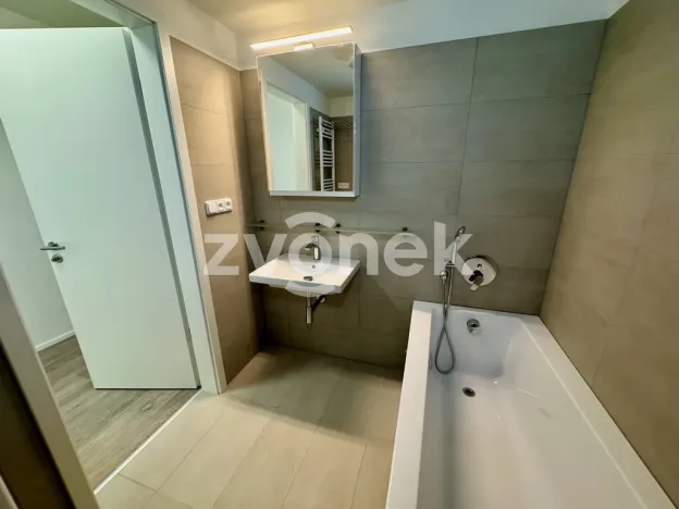 Pronájem bytu 2+kk, Zlín, Nad Stráněmi, 54 m2