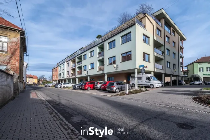 Pronájem bytu 2+kk, Uherské Hradiště, Dlouhá, 76 m2