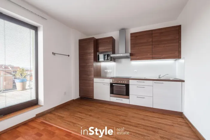 Pronájem bytu 2+kk, Uherské Hradiště, Dlouhá, 76 m2