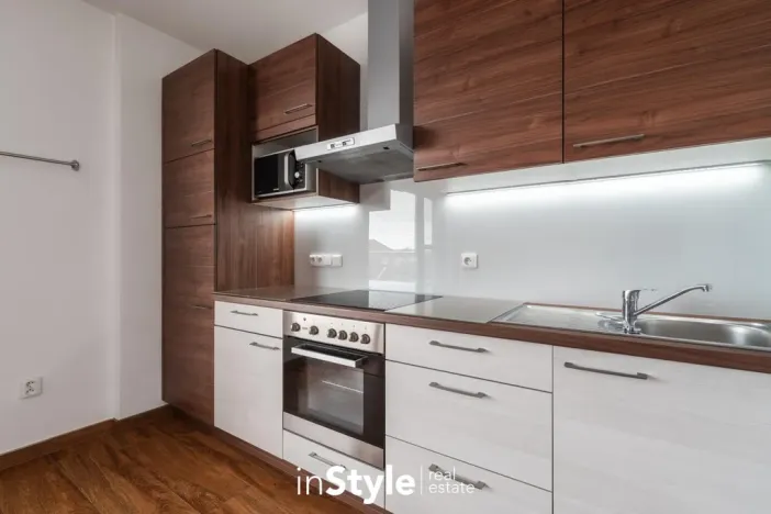 Pronájem bytu 2+kk, Uherské Hradiště, Dlouhá, 76 m2