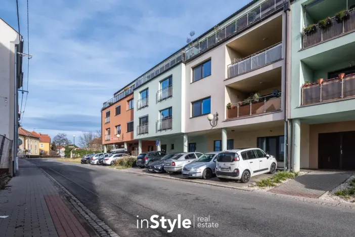 Pronájem bytu 2+kk, Uherské Hradiště, Dlouhá, 76 m2