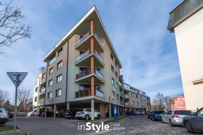 Pronájem bytu 2+kk, Uherské Hradiště, Dlouhá, 76 m2