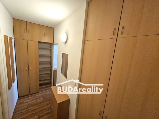 Pronájem bytu 1+1, Zlín, Dlouhá, 37 m2