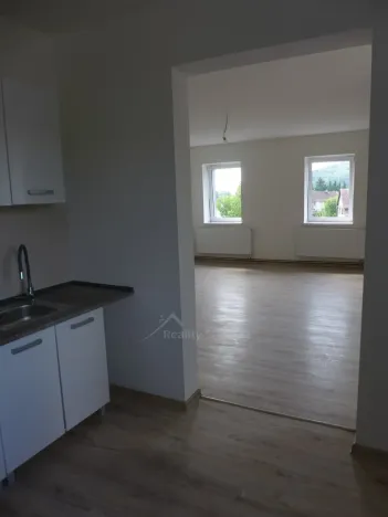 Pronájem bytu 3+1, Skalice u České Lípy, 87 m2