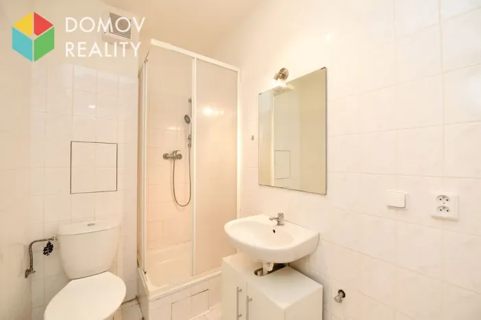 Pronájem bytu 1+kk, Beroun, Pod Homolkou, 30 m2