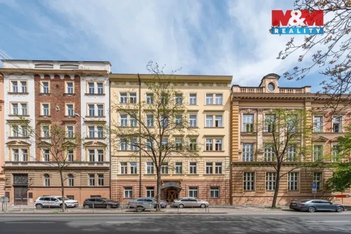 Prodej atypického bytu, Praha, Sokolská, 17 m2