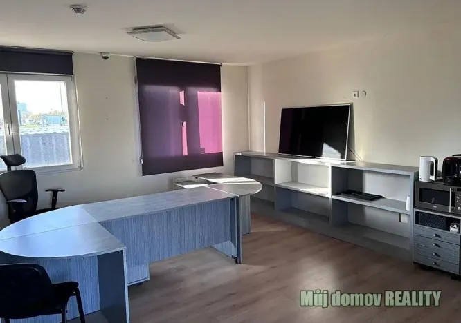 Prodej kanceláře, Praha - Malešice, 50 m2
