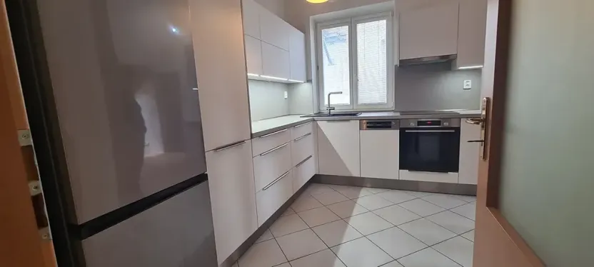 Pronájem bytu 2+kk, Praha - Vinohrady, Koubkova, 65 m2