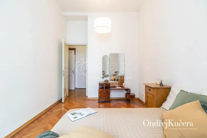 Prodej bytu 3+1, Praha - Malá Strana, Mělnická, 90 m2