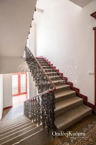 Prodej bytu 3+1, Praha - Malá Strana, Mělnická, 90 m2