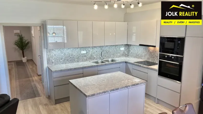 Pronájem bytu 4+kk, Opava, Kačírkova, 111 m2