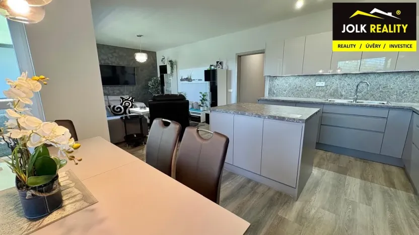Pronájem bytu 4+kk, Opava, Kačírkova, 111 m2