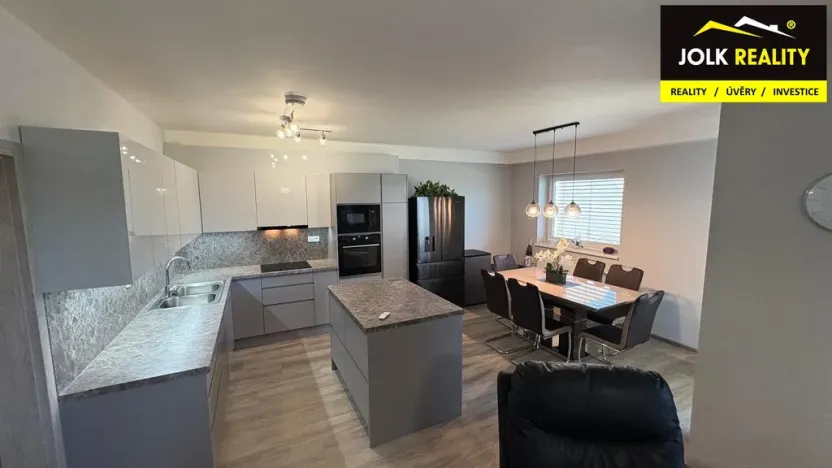 Pronájem bytu 4+kk, Opava, Kačírkova, 111 m2