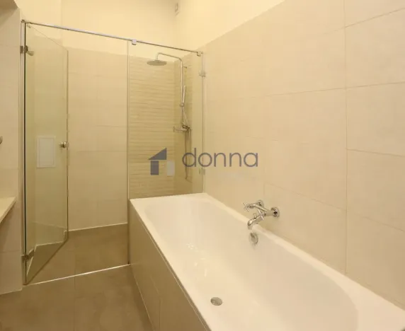 Pronájem bytu 3+kk, Praha, Jagellonská, 95 m2