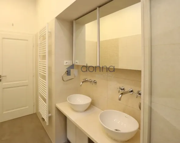 Pronájem bytu 3+kk, Praha, Jagellonská, 95 m2