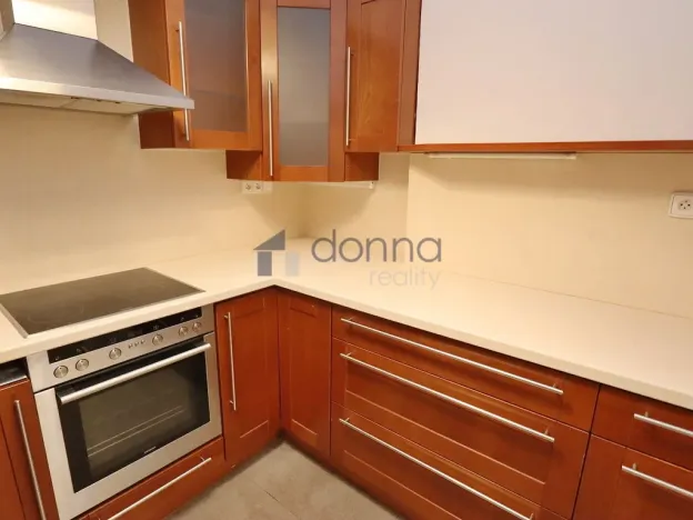 Pronájem bytu 3+kk, Praha, Jagellonská, 95 m2