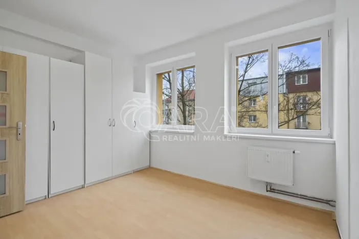 Pronájem bytu 1+kk, Praha - Libeň, Sokolovská, 18 m2