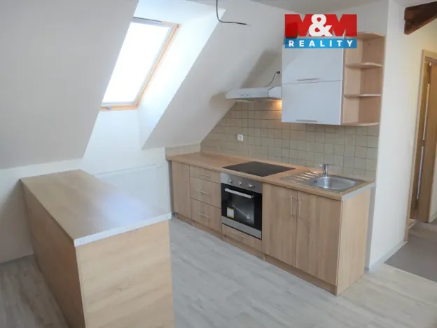 Pronájem bytu 2+kk, Velká Dobrá, Kladenská, 47 m2