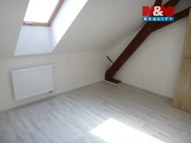 Pronájem bytu 2+kk, Velká Dobrá, Kladenská, 47 m2
