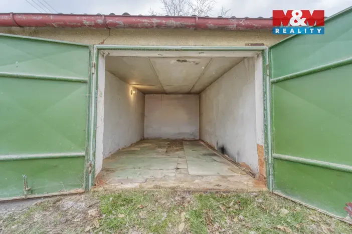 Prodej garáže, Zruč-Senec, 20 m2