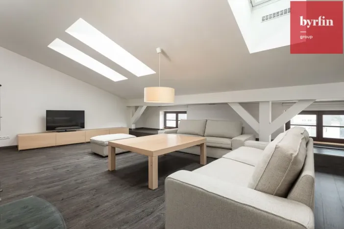 Pronájem bytu 2+kk, Opava, Mezi Trhy, 122 m2
