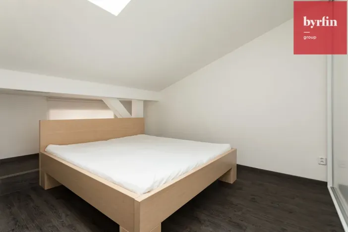 Pronájem bytu 2+kk, Opava, Mezi Trhy, 122 m2