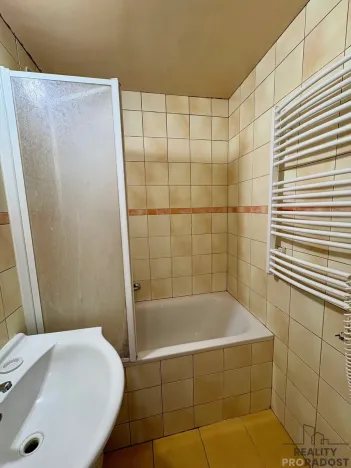 Prodej bytu 3+1, Bystřice pod Hostýnem, Pod Zábřehem, 75 m2
