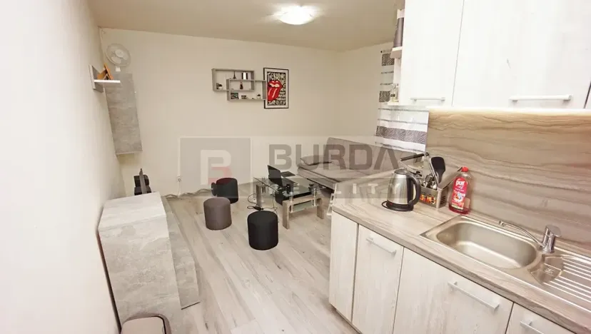 Pronájem bytu 2+kk, Neratovice, 30 m2