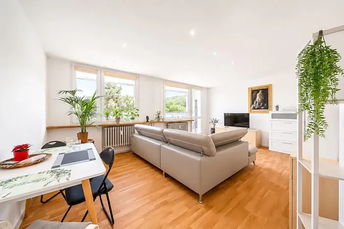 Prodej bytu 3+1, Praha - Komořany, Za sídlištěm, 68 m2