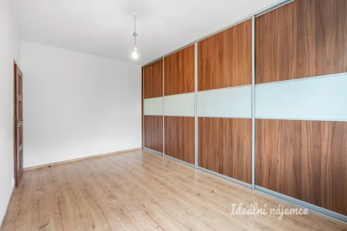 Pronájem bytu 2+kk, Praha - Záběhlice, Choceradská, 53 m2
