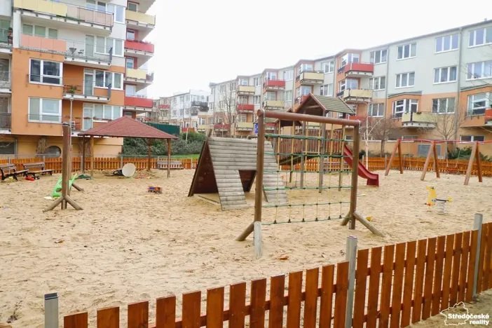 Pronájem bytu 3+kk, Praha - Vysočany, Pod Harfou, 74 m2